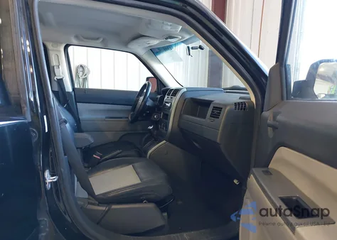 2007 Jeep Patriot Sport z USA, uszkodzony, nr VIN 1J8FF28W37D393954